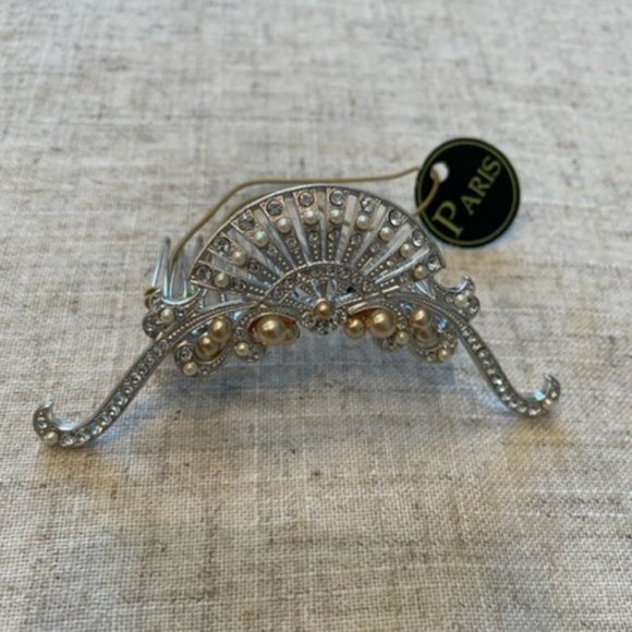 Elegant Crystal with Ivory/Gold Pearls New Paris \